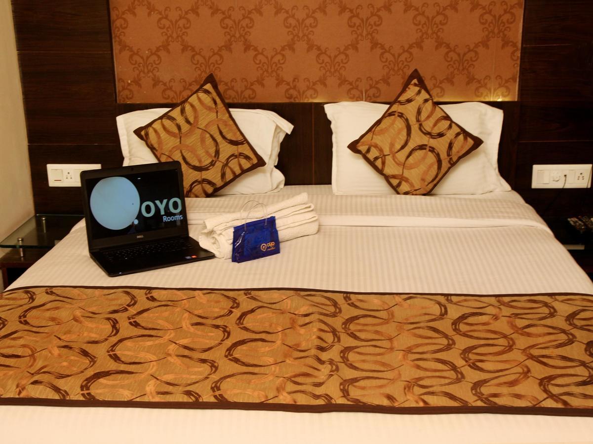 Oyo 905 Galaxy View Hotel Prayagraj Exterior photo