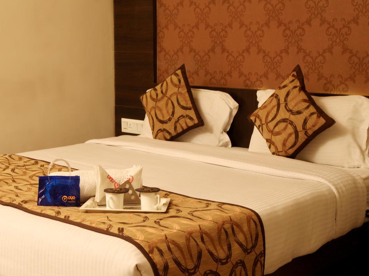 Oyo 905 Galaxy View Hotel Prayagraj Exterior photo
